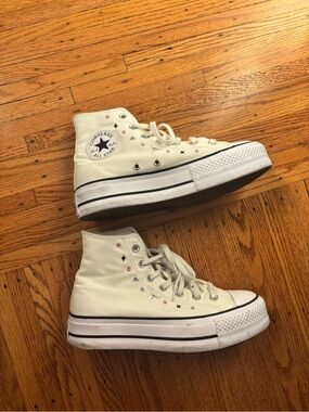 Converse platform High Top Sneakers - Cream with purple & Black details